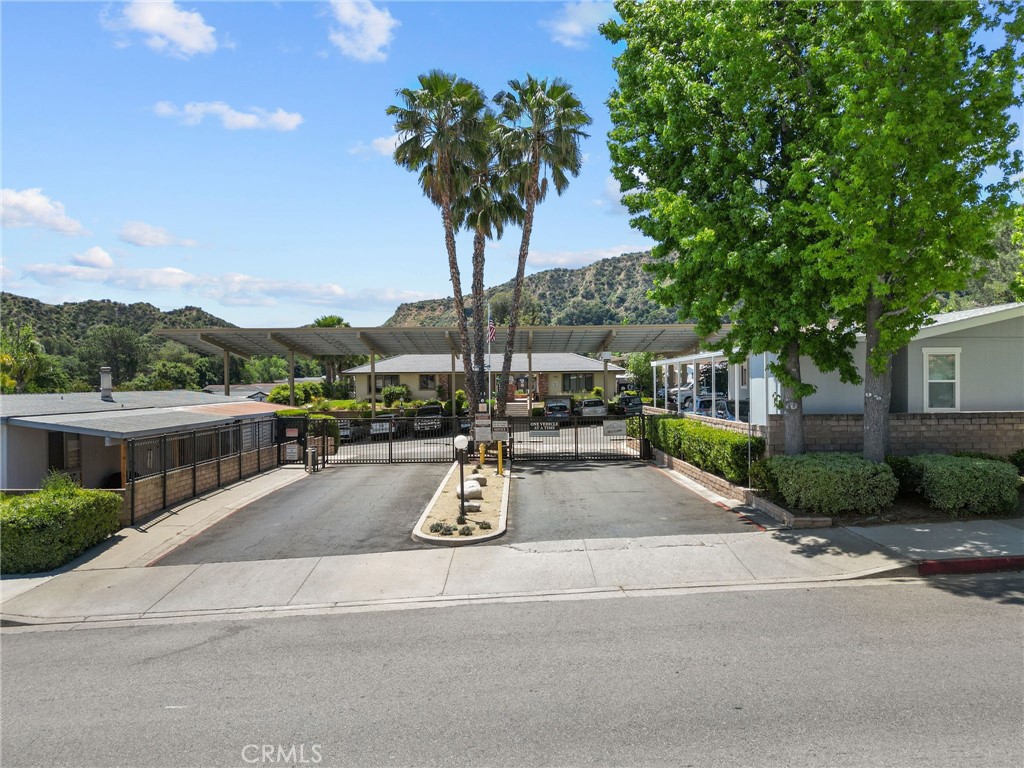 31311 Lakehills Rd 82