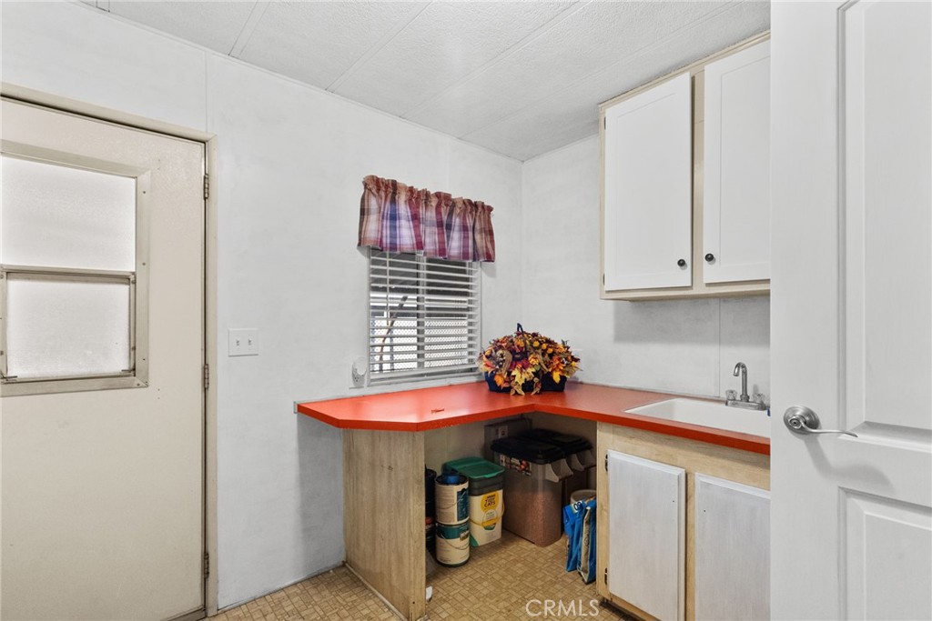 31311 Lakehills Rd 82