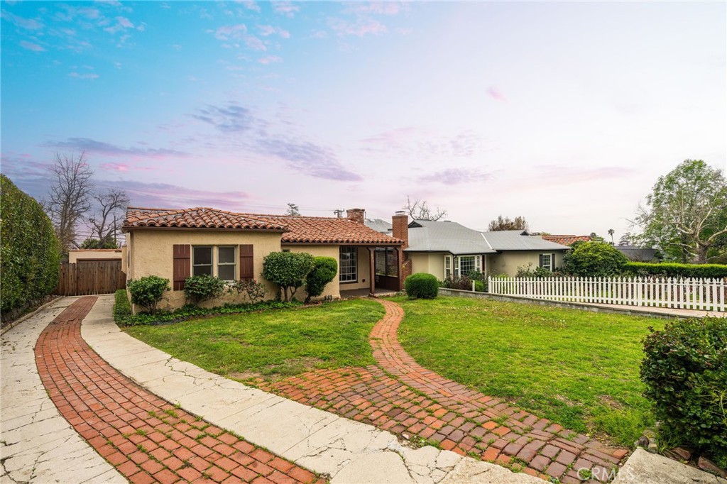 972 Alta Vista Drive