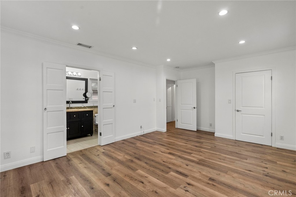 5752 Calhoun Ave