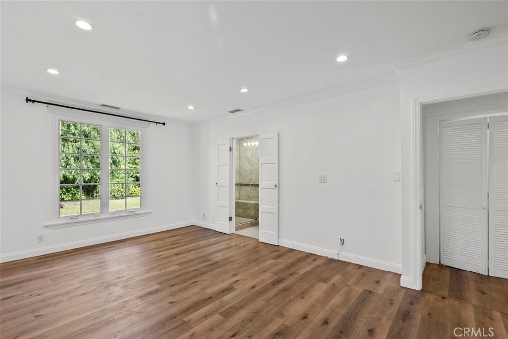 5752 Calhoun Ave