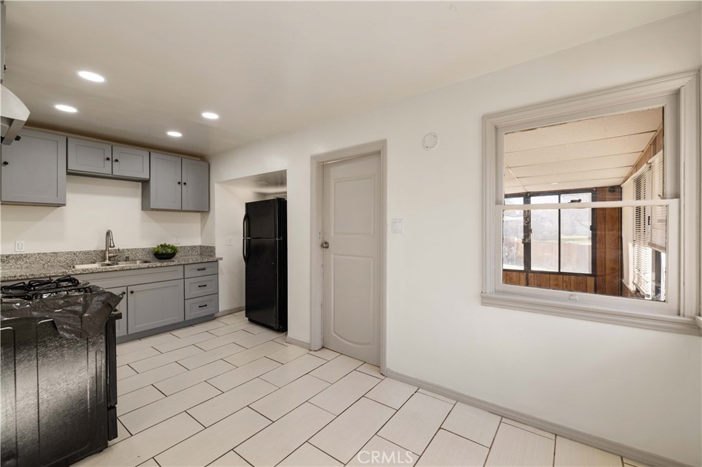 43208 18th Street W