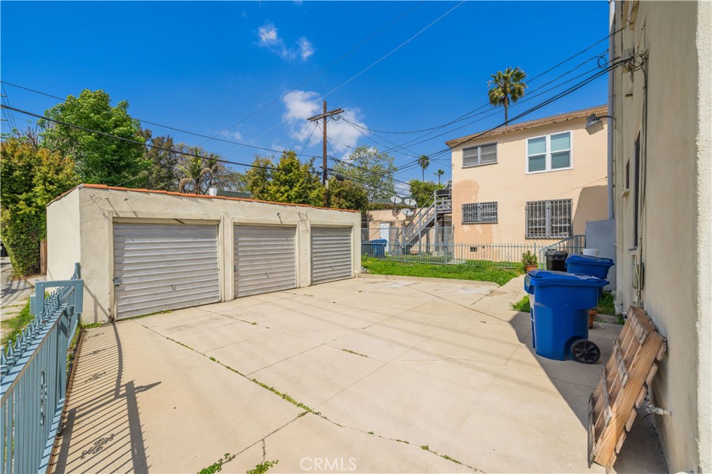 1371 Masselin Avenue