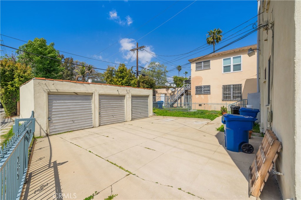 1371 Masselin Avenue