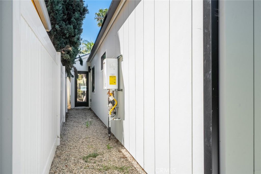 14309 Califa Street