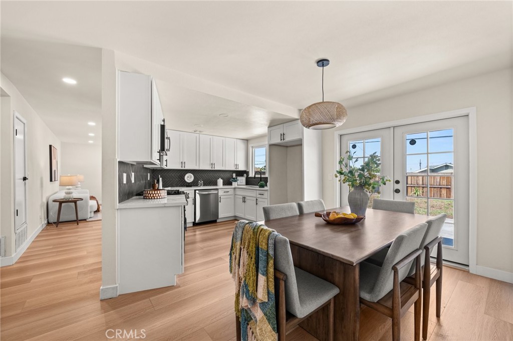 739 S Treanor Avenue