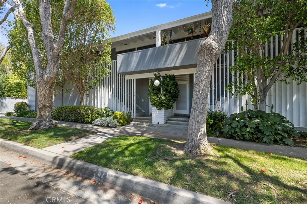 4252 Fair Avenue 21