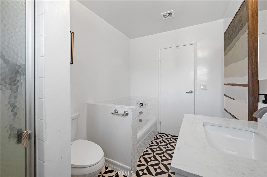 4252 Fair Avenue 21