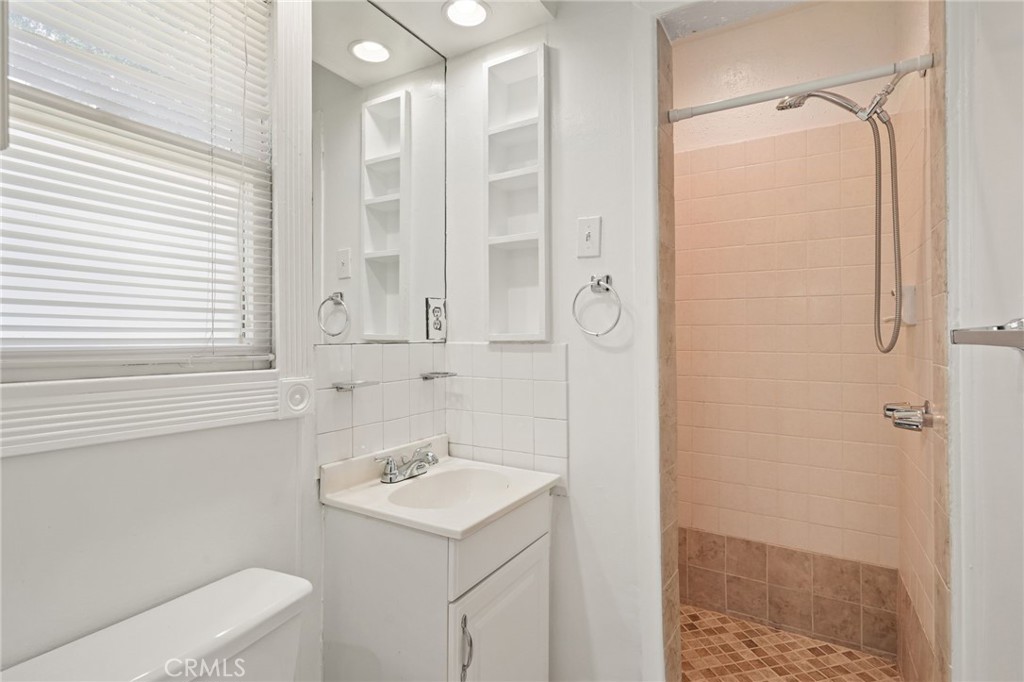 17528 Willard Street