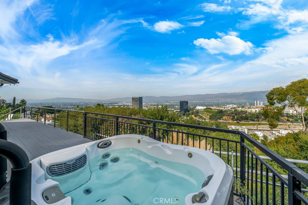 3201 Bonnie Hill Drive
