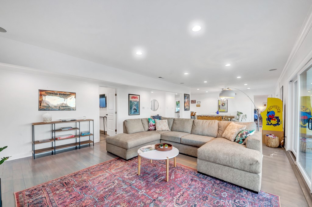 3201 Bonnie Hill Drive