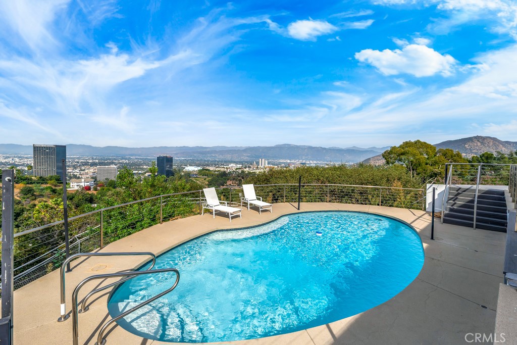 3201 Bonnie Hill Drive