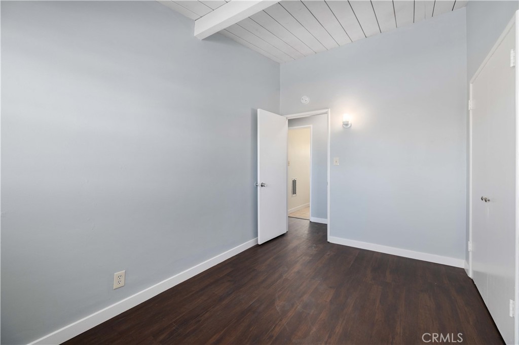 244 E Avenue Q