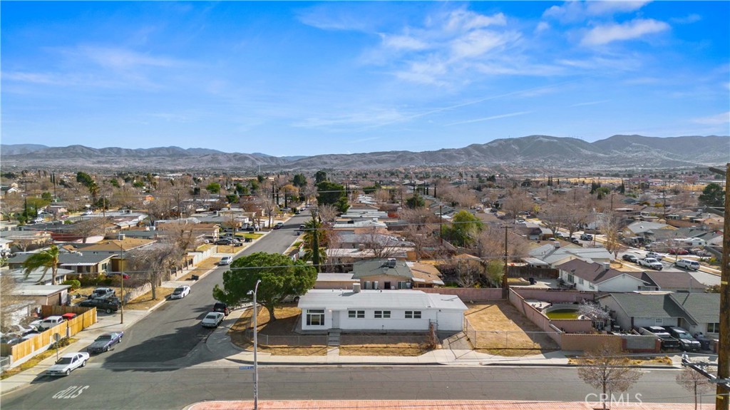 244 E Avenue Q