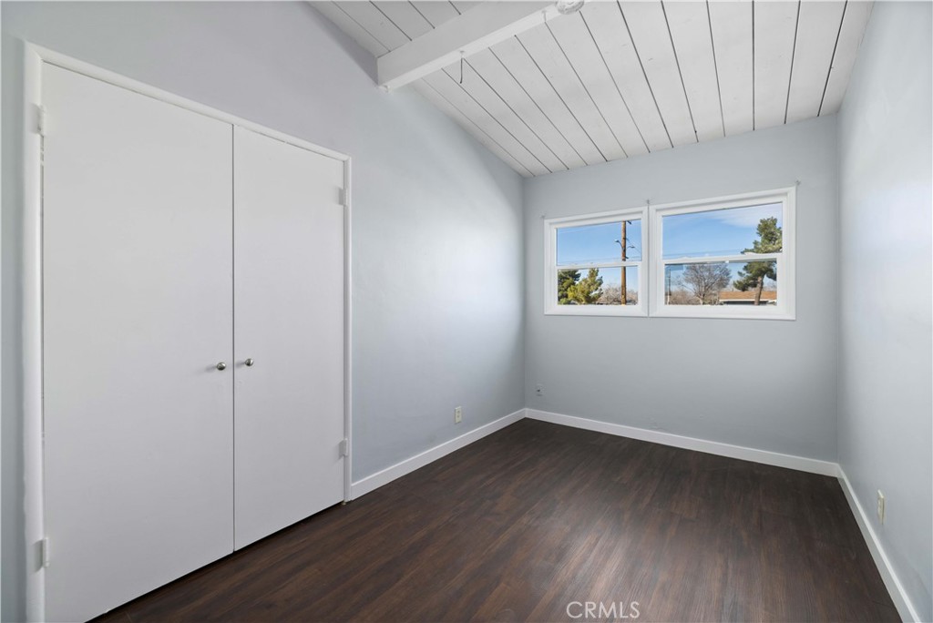244 E Avenue Q