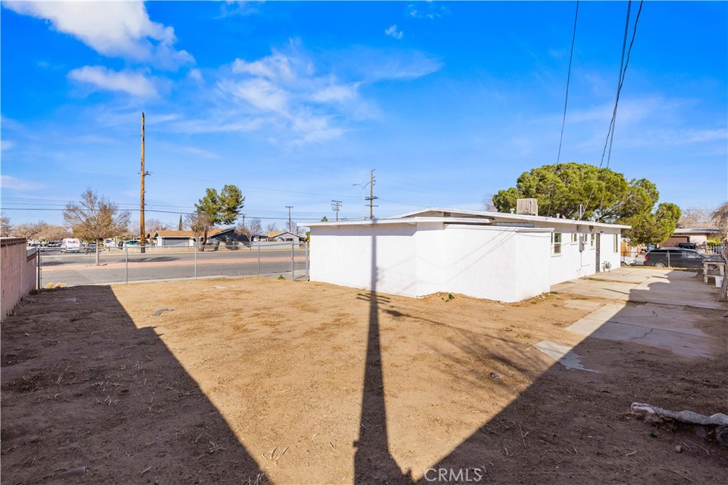 244 E Avenue Q