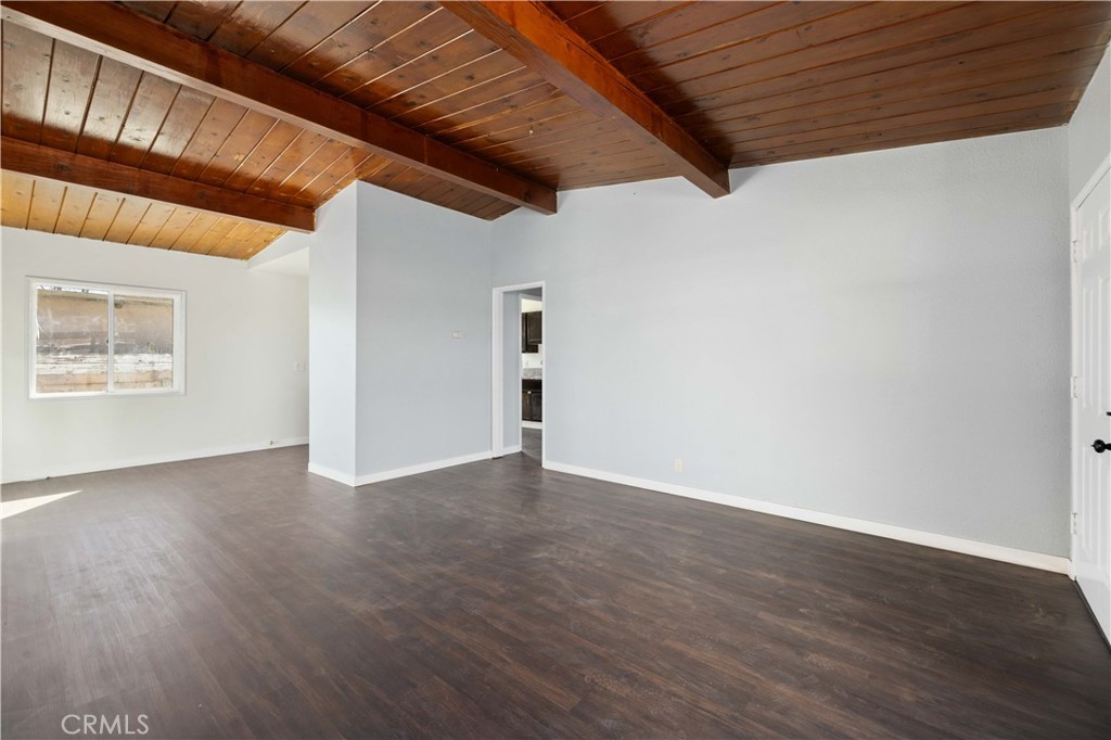 244 E Avenue Q