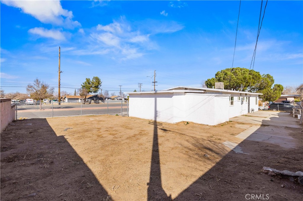 244 E Avenue Q