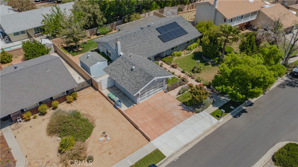 39718 Country Club Drive