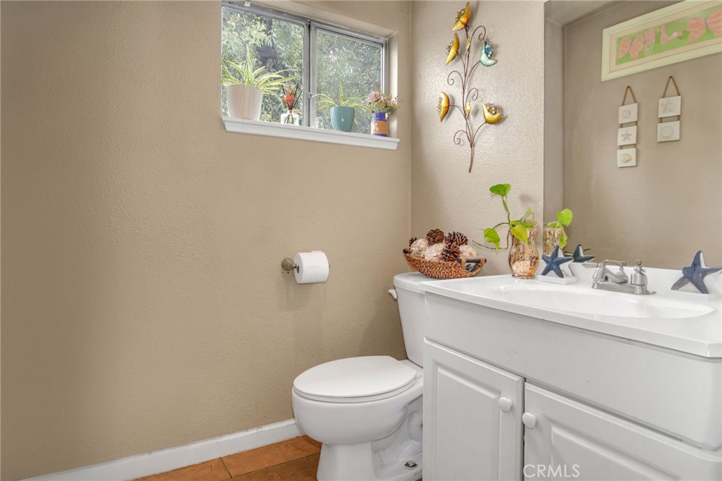 1925 Glenoaks Blvd Unit #100