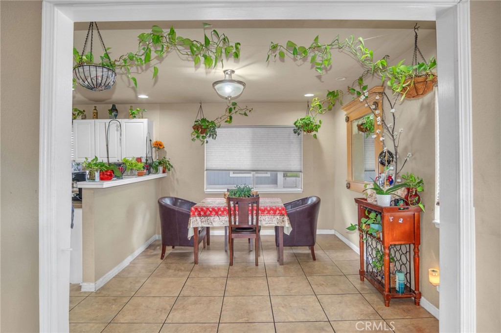 1925 Glenoaks Blvd Unit #100