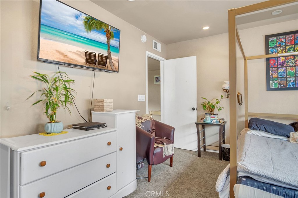 1925 Glenoaks Blvd Unit #100