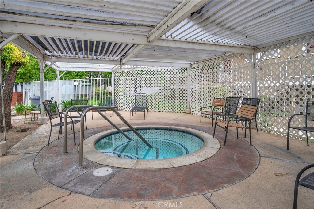 1925 Glenoaks Blvd Unit #100