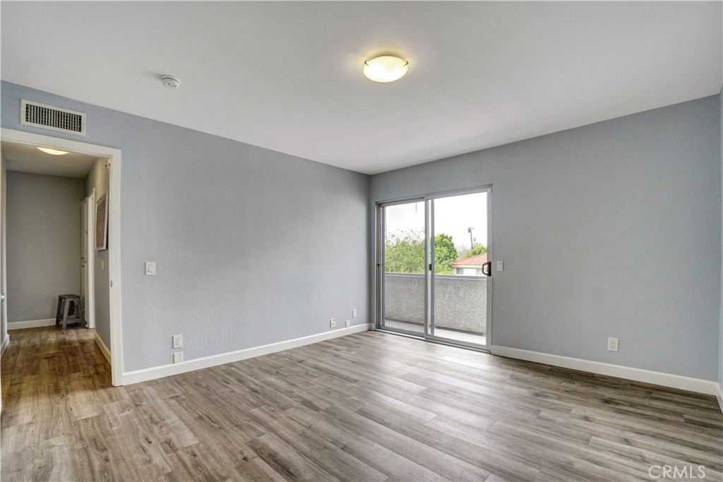 20155 Keswick Street 209