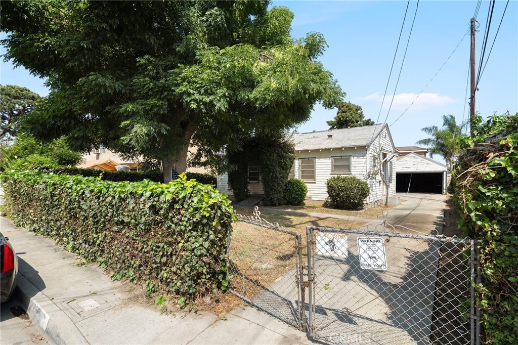 4346 Cypress Avenue