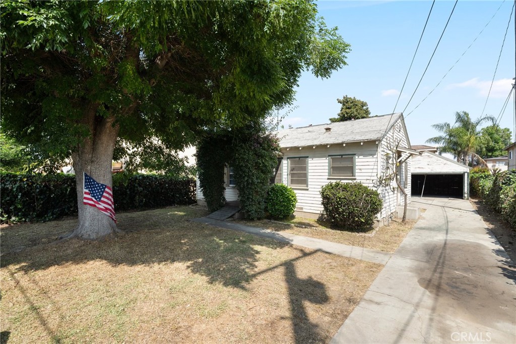 4346 Cypress Avenue