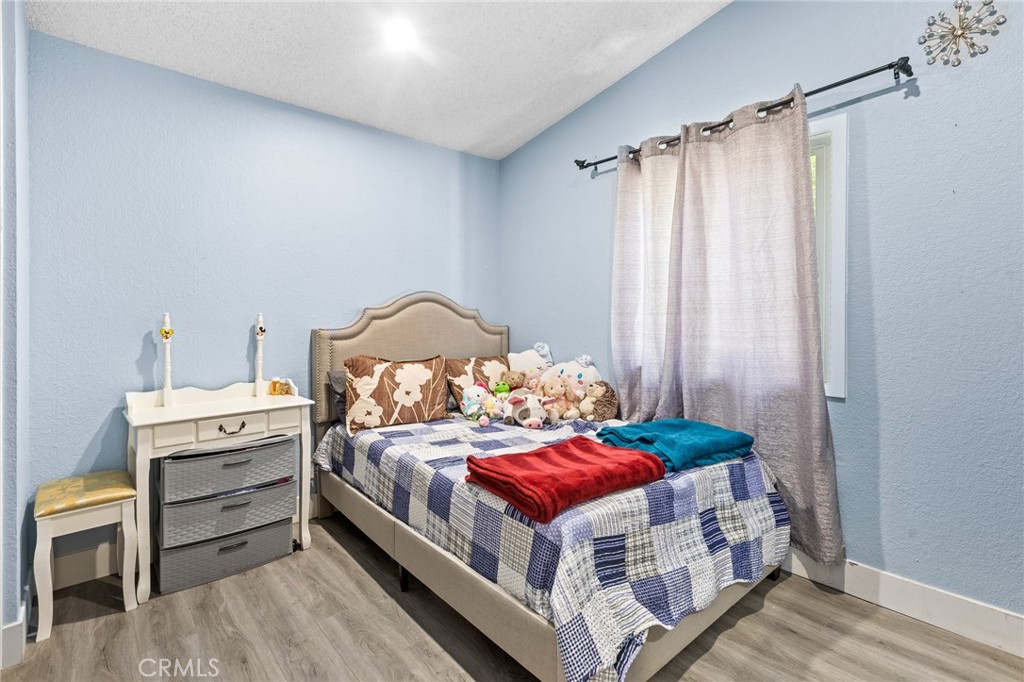 5323 E Avenue R11