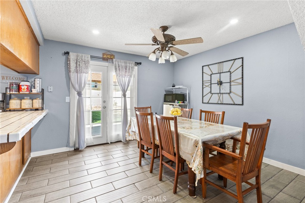 5323 E Avenue R11