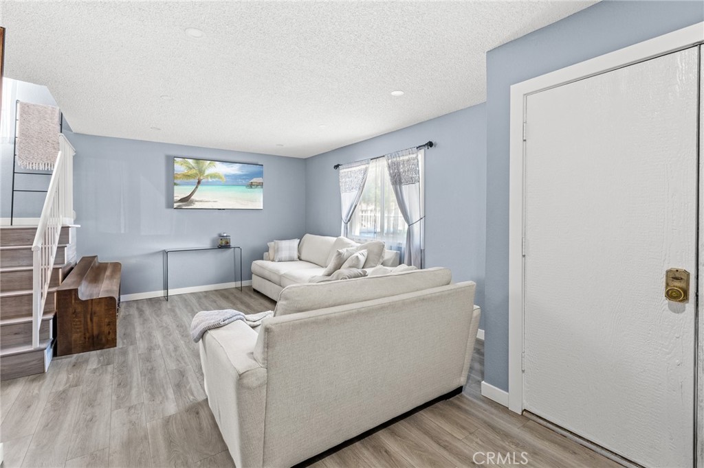 5323 E Avenue R11