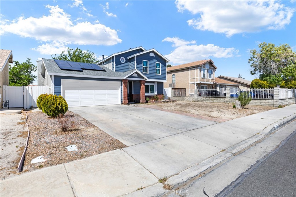 5323 E Avenue R11