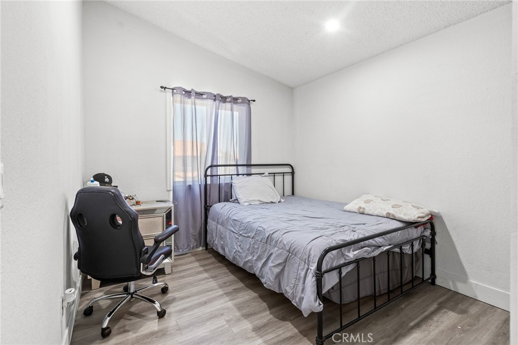 5323 E Avenue R11