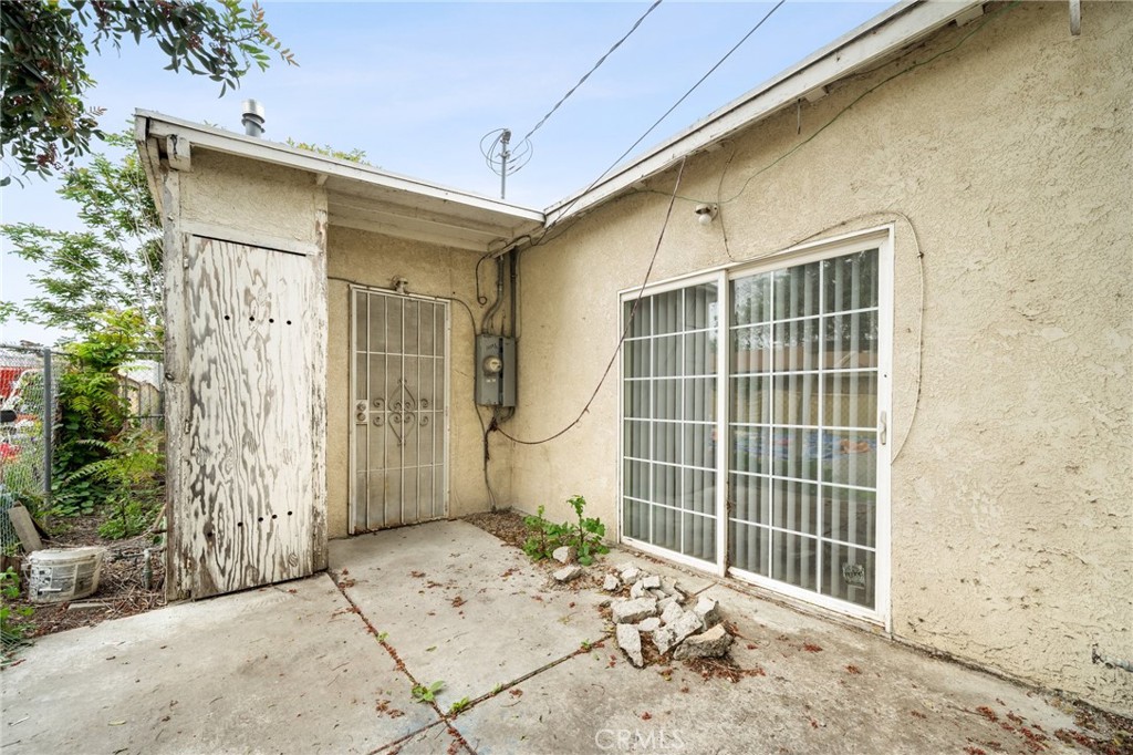 1009 E Peck Street