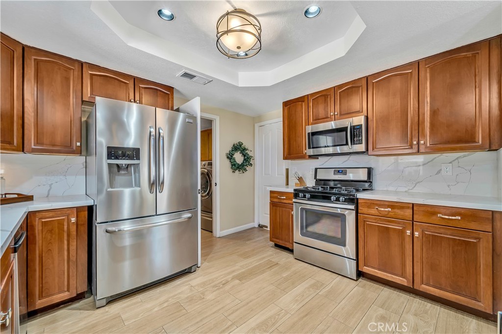 41544 Sandalwood Place