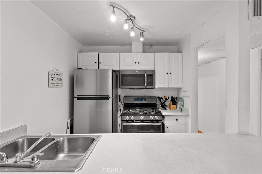8601 International Avenue 130