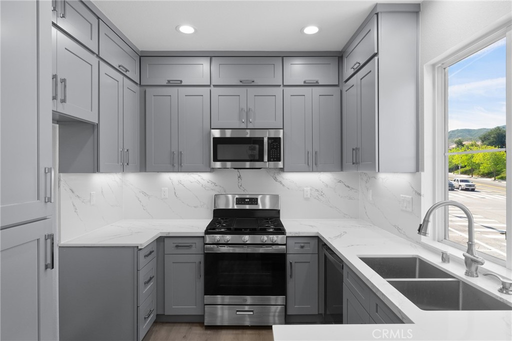 17979 Lost Canyon Road 104