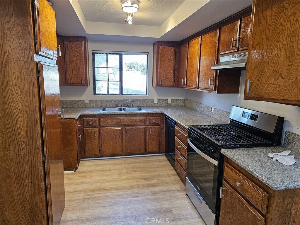8331 Cedros Avenue 14