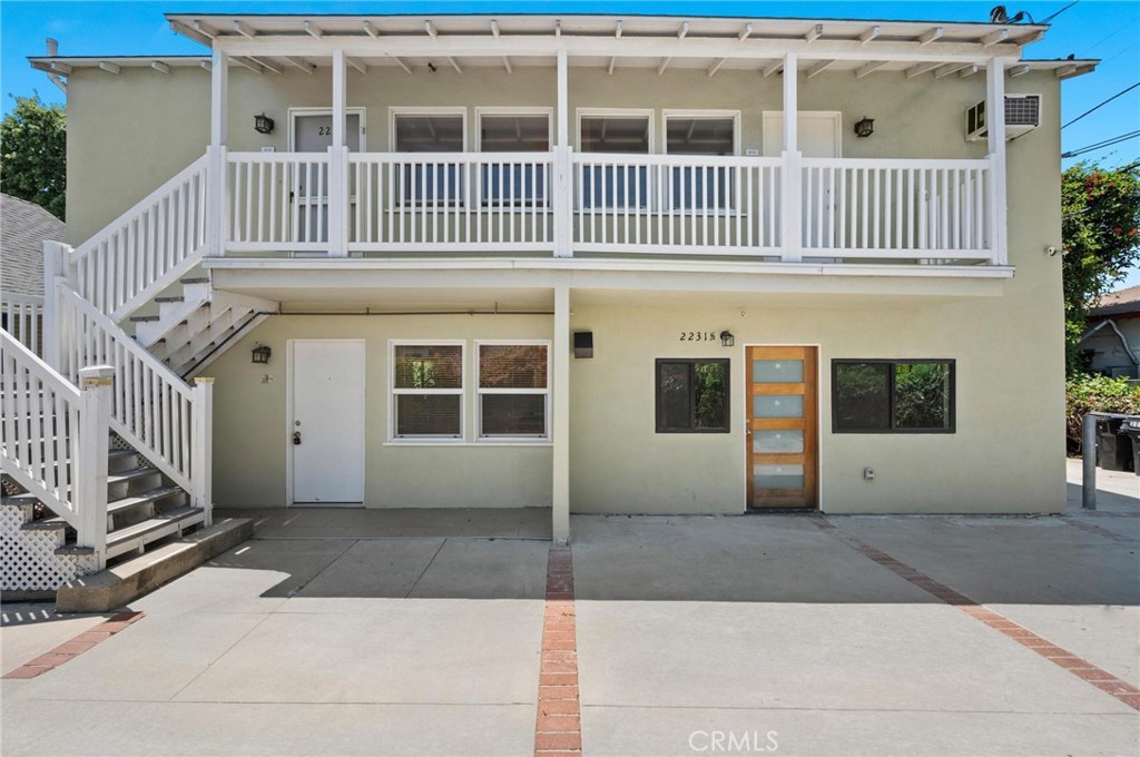 2231 Laverna Avenue