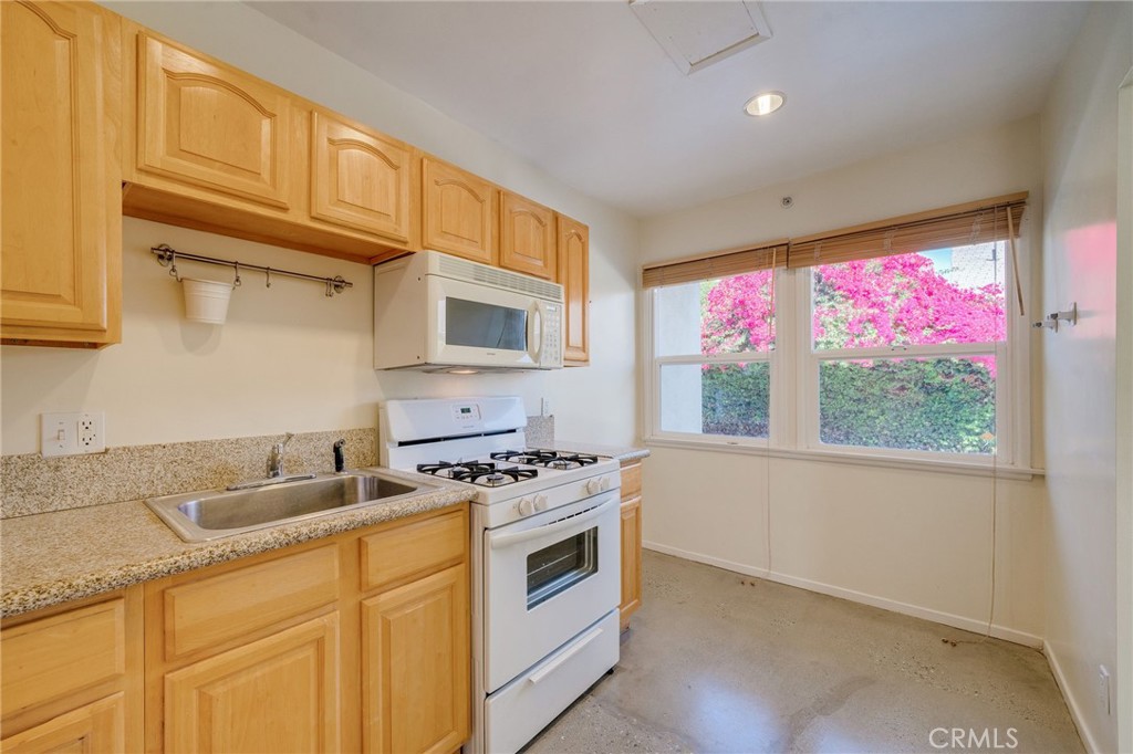 2231 Laverna Avenue