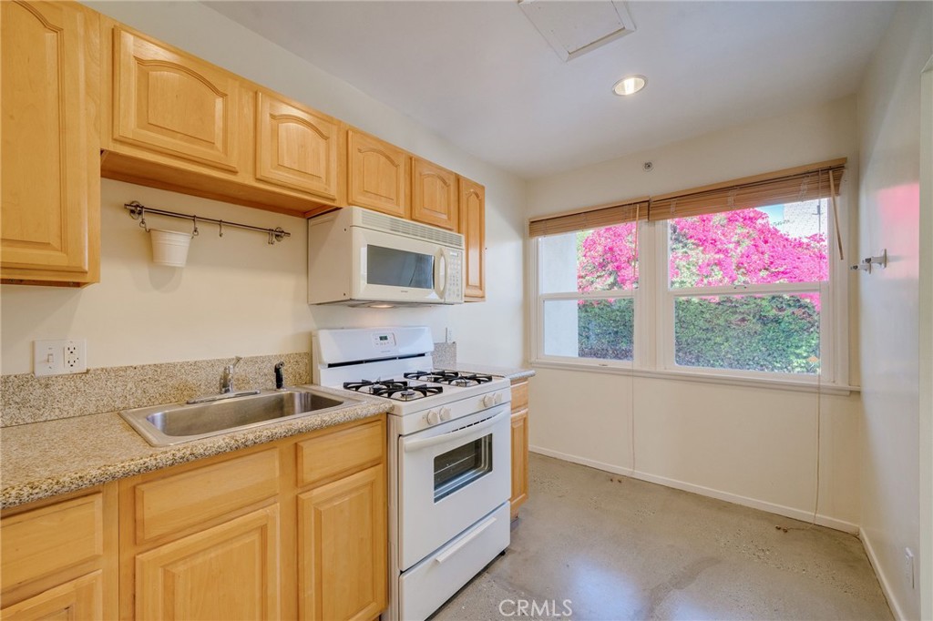 2231 Laverna Avenue