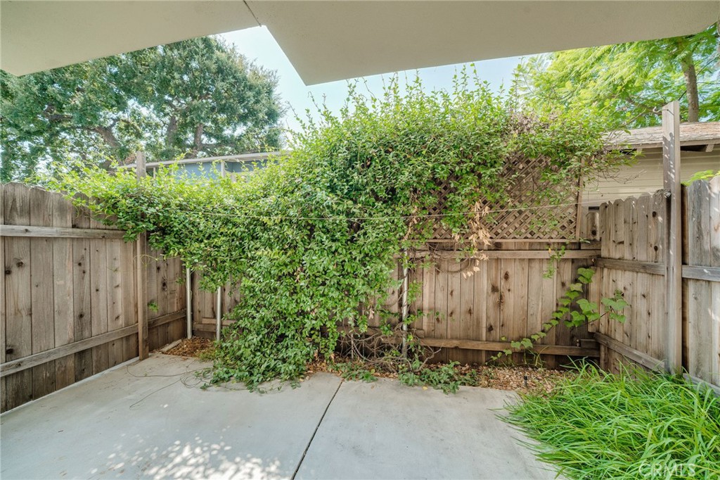 2231 Laverna Avenue