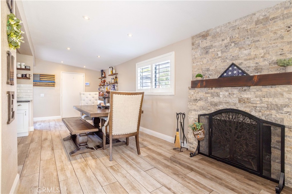 27573 Santa Clarita Road
