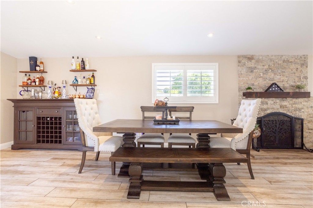 27573 Santa Clarita Road