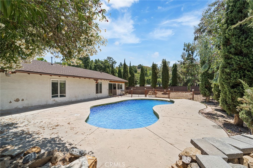 4005 Joelton Drive