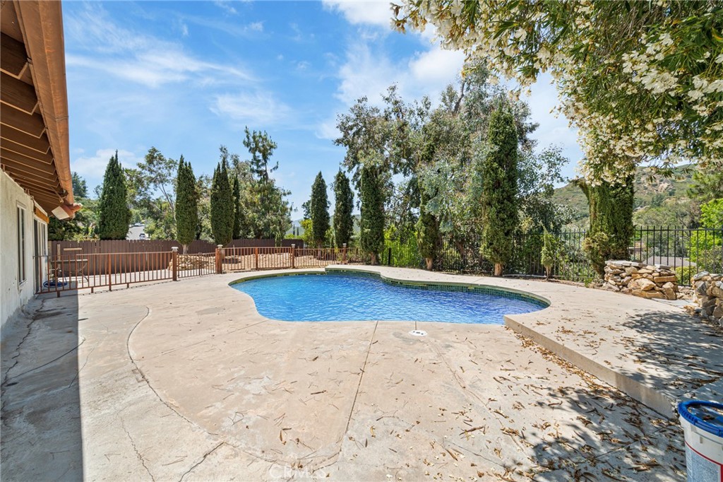 4005 Joelton Drive