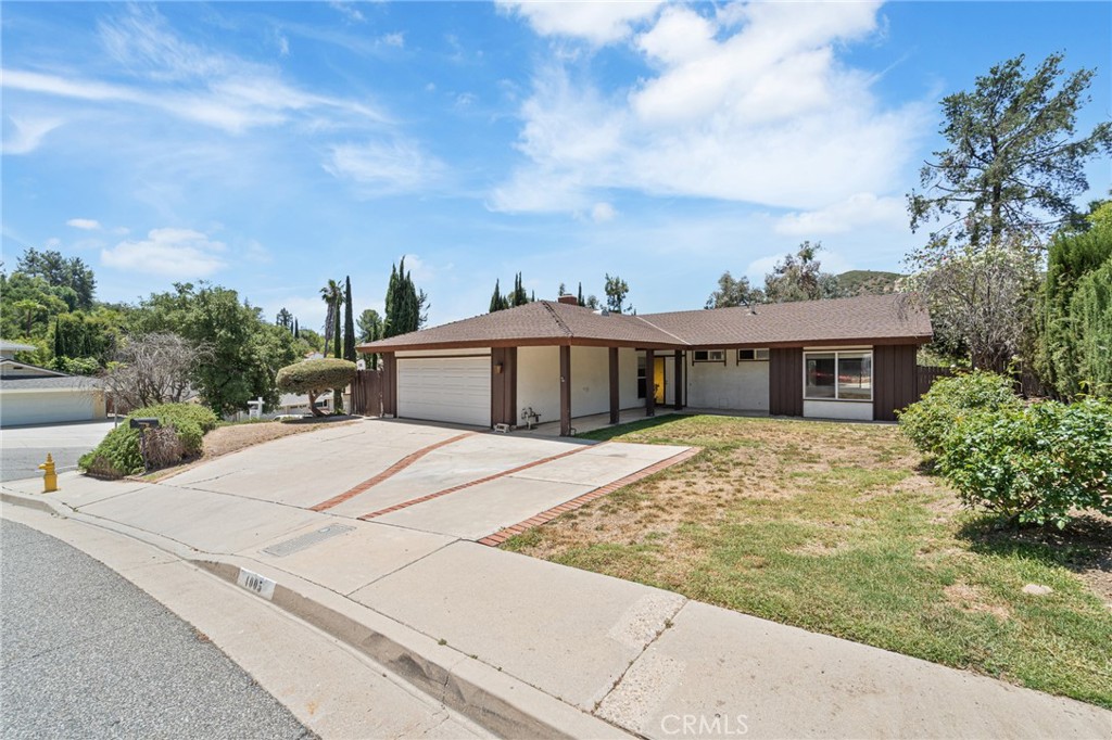 4005 Joelton Drive