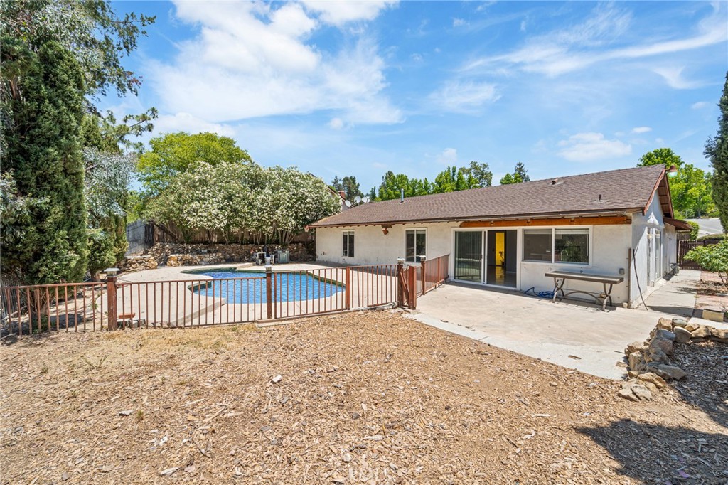 4005 Joelton Drive